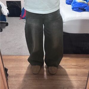 Casual Wide-Leg Jeans